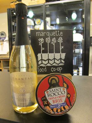mqtcoop's tweet photo. Today we're sampling "Tonight" a sparkling white wine from Chateau Chantal with Saint Rocco Triple Creme Brie 4-6 pm https://t.co/u02ChKHedD