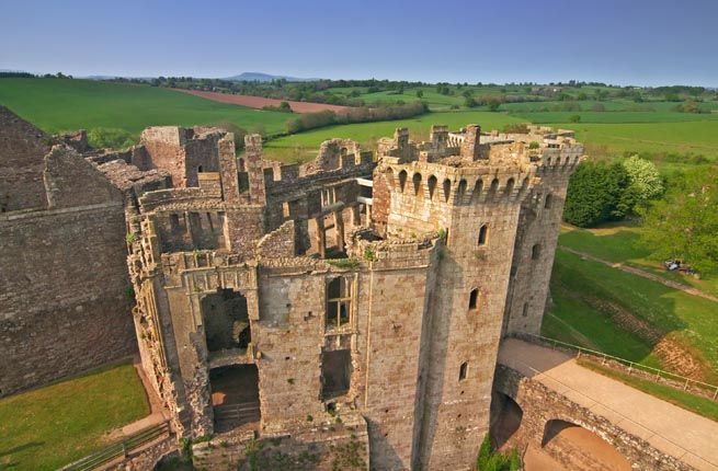 greatcastles's tweet photo. Raglan Castle, Wales - built in the 15th century https://t.co/s4VYn3hjPy