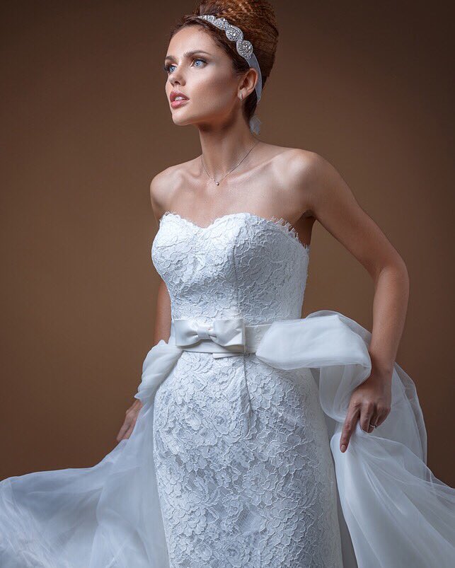 sensiblebride's tweet photo. "Your dress should be tight enough to show you are a women and loose enough to show you are a lady"#bride #beautiful https://t.co/Fxn3FC1NYD