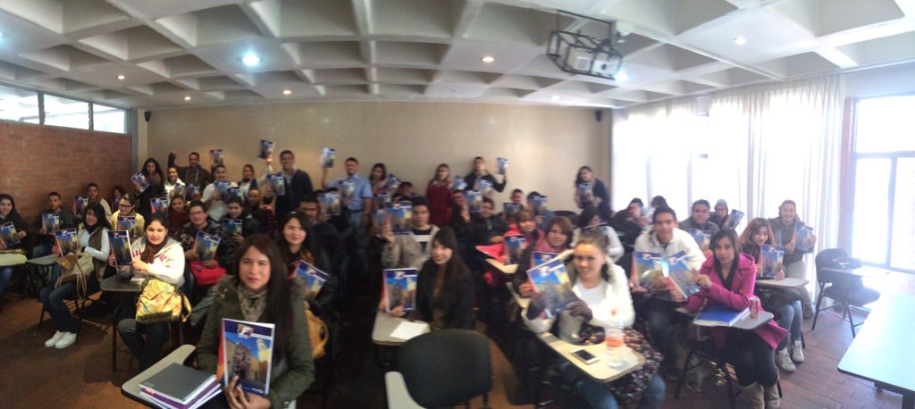 FEUD14_17's tweet photo. Recorriendo la FECA en la gira #FeudCercaDeTi @rodolfo_alonsov https://t.co/Xvg8j1sWee