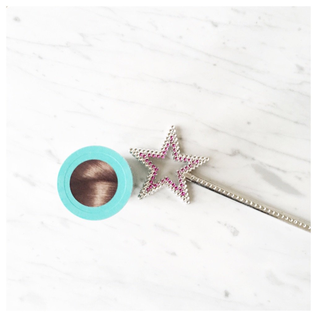 Violette On Twitter Demain Si Vous Le Voulez Bien Vous Decouvrirez Comment La Magie A Opere En 3 Secondes Lorealparisfr 321magie Https T Co Wolzxrek8g