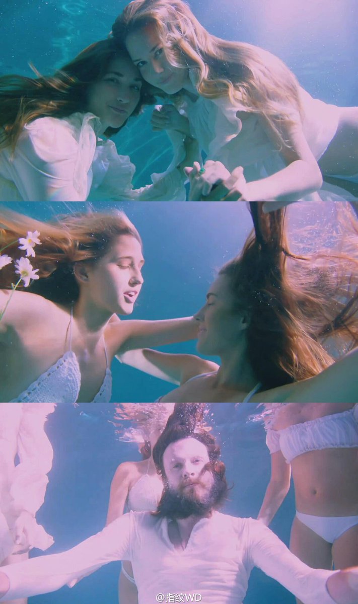 Lgasiatk's tweet photo. #lanadelrey #freakvideo 💋❤️
red like blood #2 https://t.co/SL8c1yb2Zb