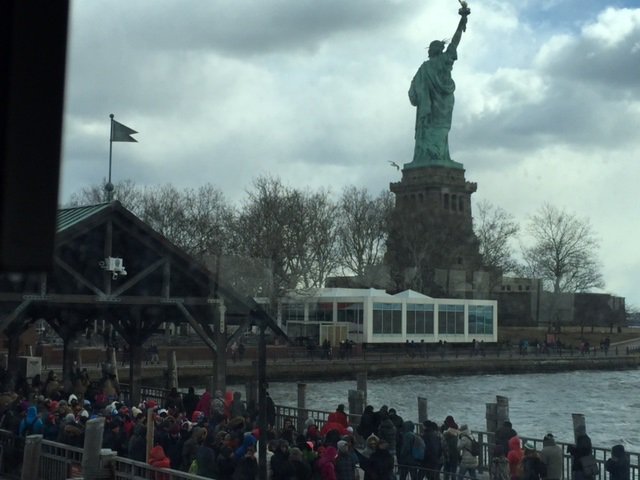 Embedded twitter photo