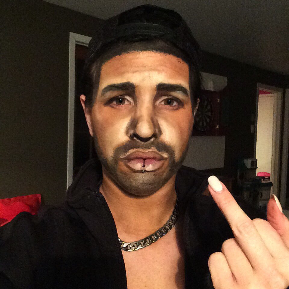 Noemie_make_up's tweet photo. Drake ! #callmeonmycellphone #drake #makeupartist #mua #onlymakeup https://t.co/5rf7bnhESj