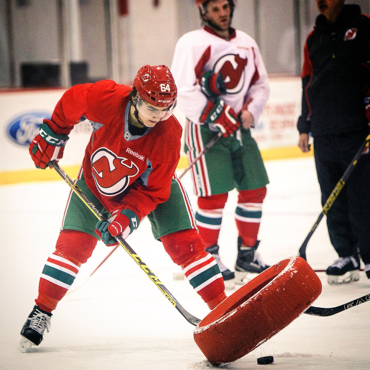 retro nj devils jersey