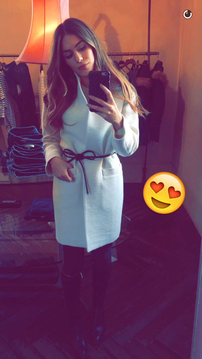 jadeyleachy's tweet photo. @LydiaEmillen and this one 😍 https://t.co/mR1Wh4iEWP