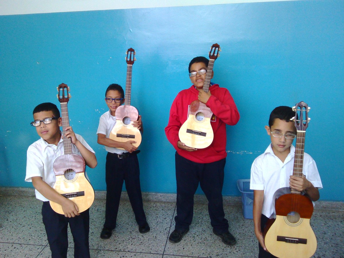 ModBrailleLara's tweet image. Hoy, con los chicos y sus cuatros!