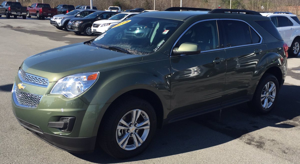 Beautiful 2015 Equinox with only 6600 miles!! Come get it before it's gone!! drivealexander.com/vehicle-detail…