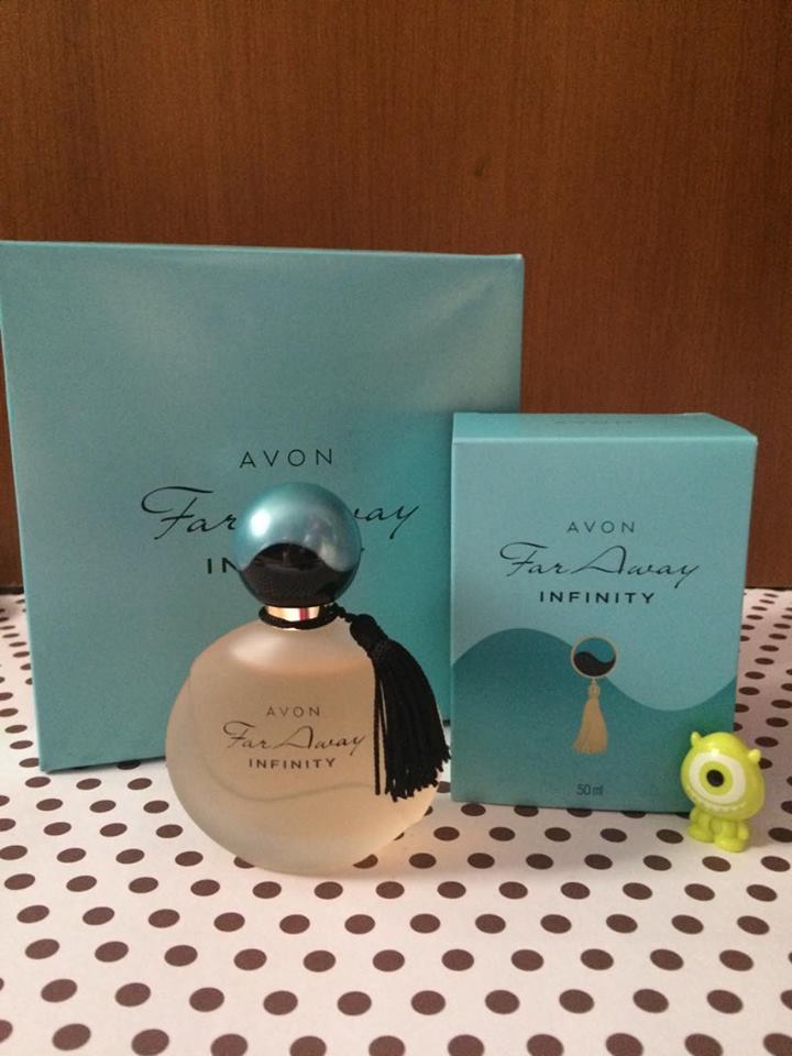 amandaheysss's tweet photo. Meu kit Far Away Infinity da Avon chegou! @TheInsidersBras :) #avoninfinity #theinsidersbrasil https://t.co/QSHjKrzS5e