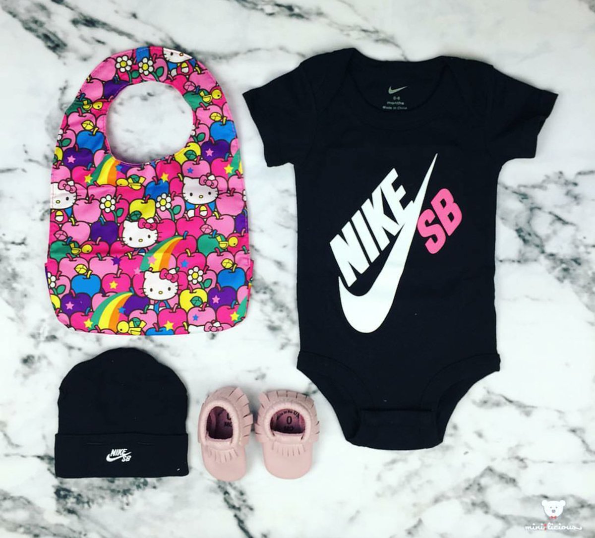 mini_licious's tweet photo. #minioutfits: #nikesb onesie/beanie • #freshlypicked moccs • jujube X #hellokitty bib - Shop https://t.co/gfYU8UMDJT https://t.co/YAIVPYk8UP