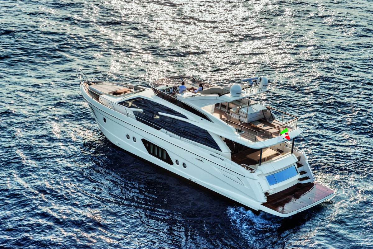 AbsoluteNA's tweet photo. Many debuts today at the #YachtsMiamiBeach show including the North Americna premiere of our #72FLY, #40STL & #45STY https://t.co/VUVtZ2brhS