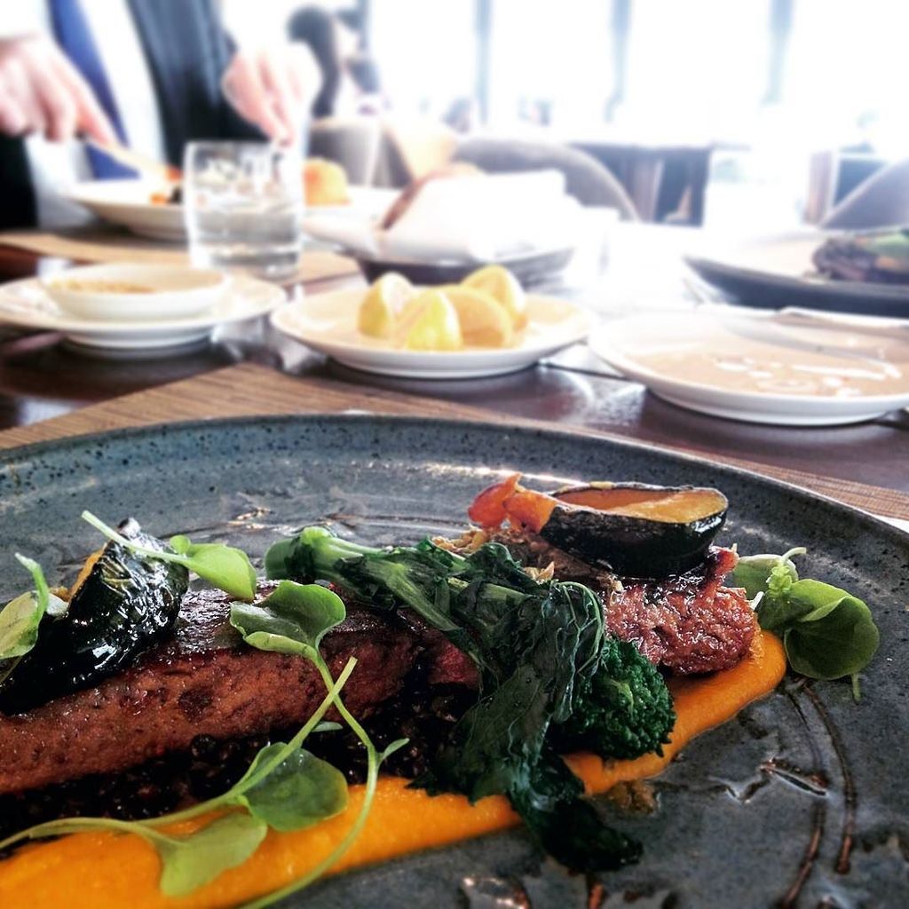 nynn_nynn's tweet photo. Tea lunch at #canoe #winterlicious #oblicious
Main course is braised lamb shoulder with c⦠https://t.co/lWCZNJMWcs https://t.co/hgQ5sgJ3AG