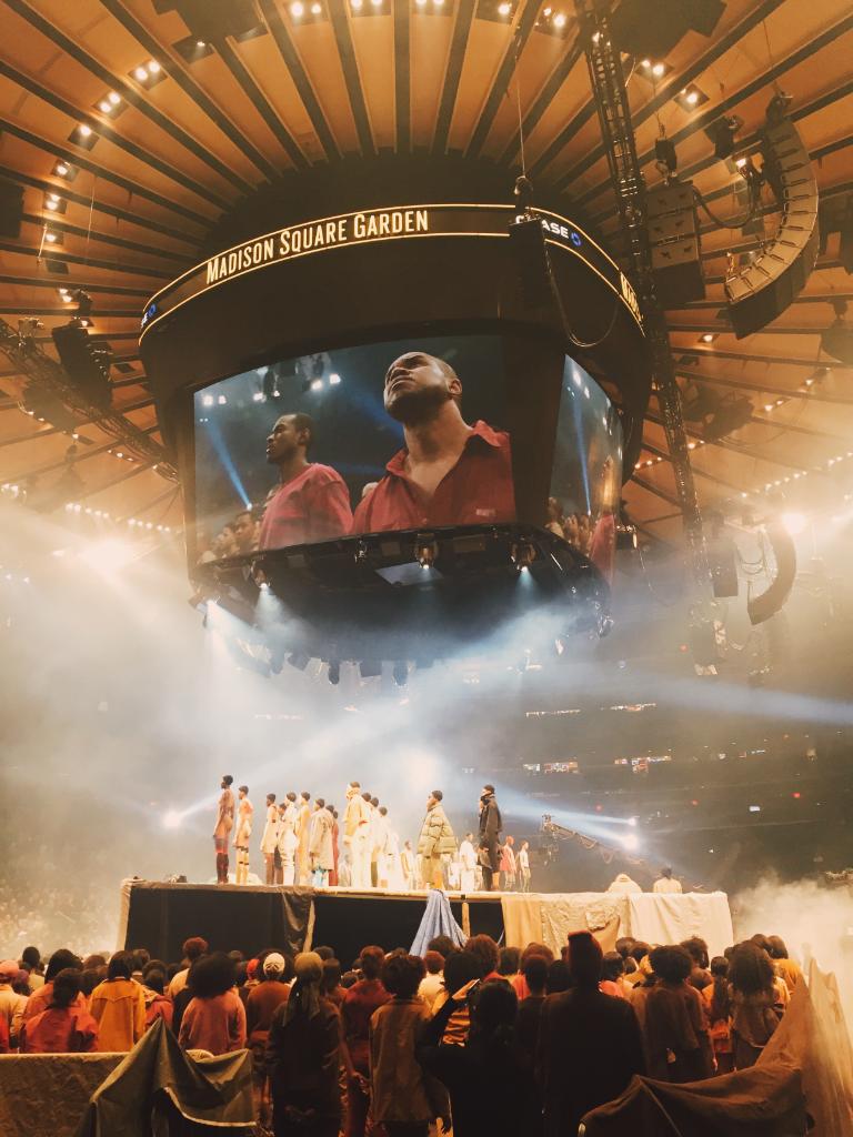 adidasoriginals's tweet image. An exclusive preview of what&apos;s to come. #YEEZYSeason3 from Madison Square Garden. #YEEZYSEASON