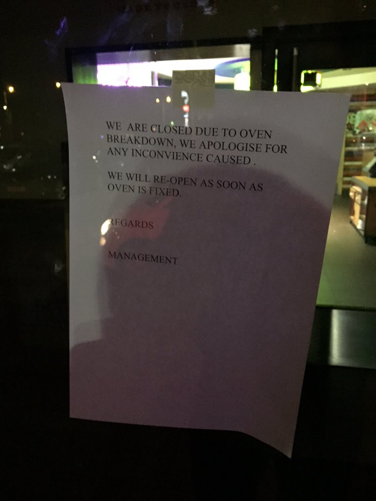 Haider_Hayat's tweet photo. @pizzahutuk you had one job!! Drove to Park Royal especially to be disappointed with this! #pizzahutfail #brokenoven https://t.co/SjavxcEsZN