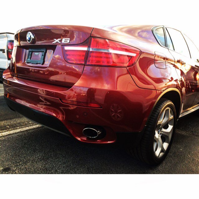 PgasGlobalAuto's tweet photo. Rearview 2013 BMW X6 crossover. But what about this color? 😍😍 #BMW #x6 #carporn #orlando #pegasusglobalauto #workfl… https://t.co/uslEk5H1Nf
