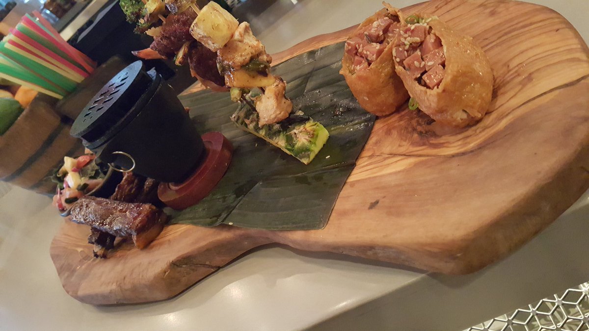 gbasalla's tweet photo. Tiki Thursdays @Pepitabymic @Moonshinekills @georgepagonisdc https://t.co/nmLk6te4Cg