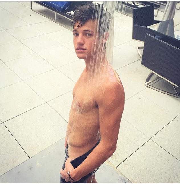 Cameron Dallas (@cameron_d0) on Twitter photo 