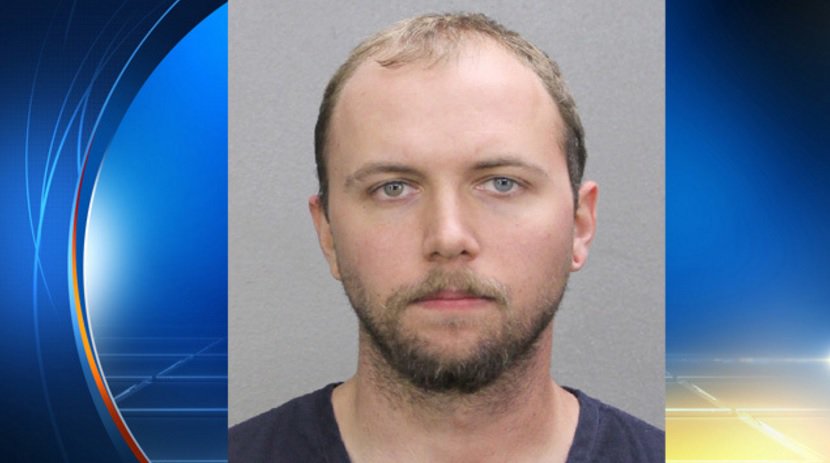 Man arrested after attempting to videotape roommate undressing in their Coconut Creek home bit.ly/1Ke7kTh?utm_me… https://t.co/YreE6MWH1d