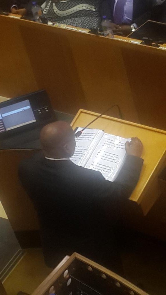 Is that font Comic Sans size 14?
#SONA2016