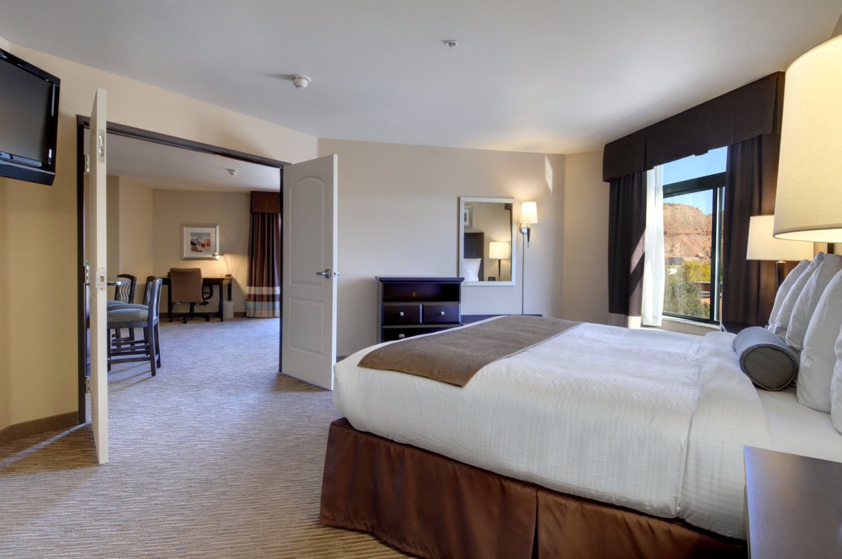 Wingate by Wyndham tweet media