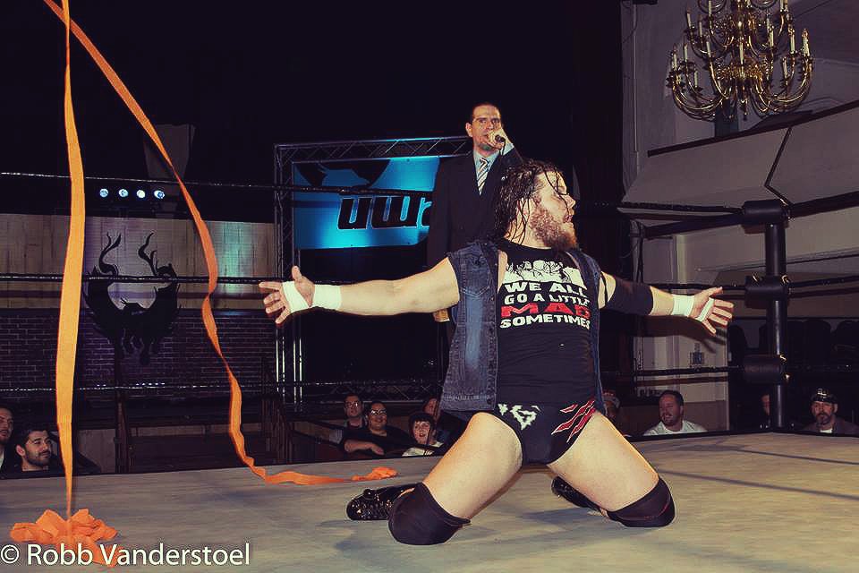 UWAHardcore's tweet photo. Look for more #UWAHardcore #videohighlights to hit #YouTube tonight! @JoeGacy @JANELABABY @Check_M8 @ripimpact #UWA https://t.co/iMbD4r7toW