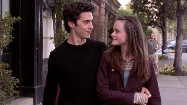 BuzzFeed's tweet photo. Who Should Rory End Up With In The “Gilmore Girls” Revival? https://t.co/yBu5BfdQ3X https://t.co/CCHEo3pFAn