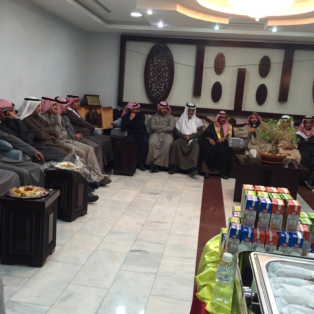 جانب من حضور ابناء العمومه الكرام لملتقى النائب سعود الحريجي