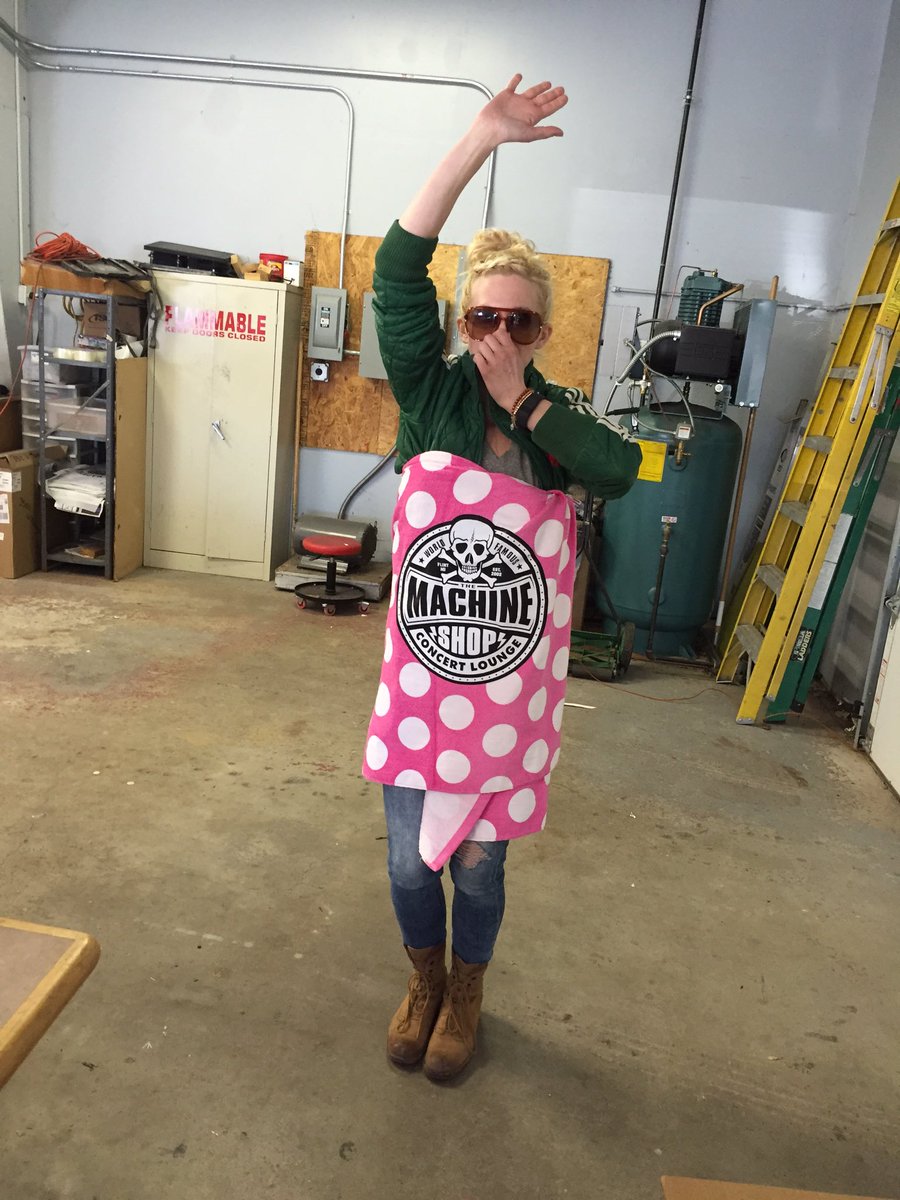 machineshopgear's tweet photo. Machine Shop Beach Towels!!! #4monthsUntilSummer @machineshopfnt #beachparty https://t.co/VuRPwDuqaY