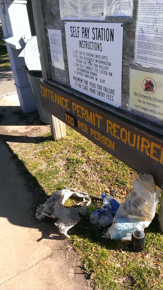 campercara's tweet image. Fellow campers pls take the pledge @ reverselitter.com #RayRoberts  #NotJustForTue @TPWDparks @ReverseLitter