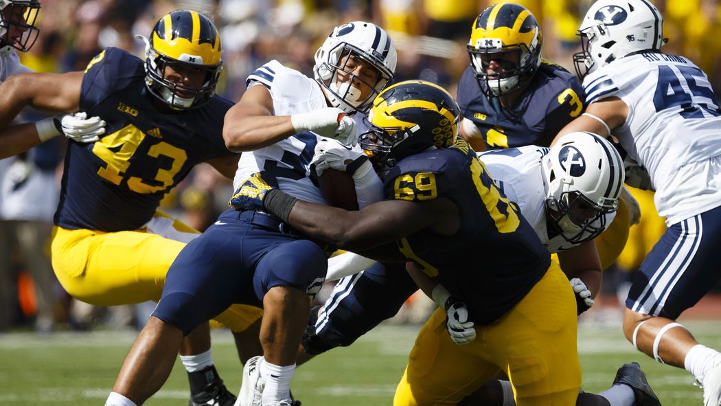 MaizenBrew's tweet image. Willie Henry, Graham Glasgow Invited to NFL Combine, Jake Rudock is Not maizenbrew.com/football/2016/…