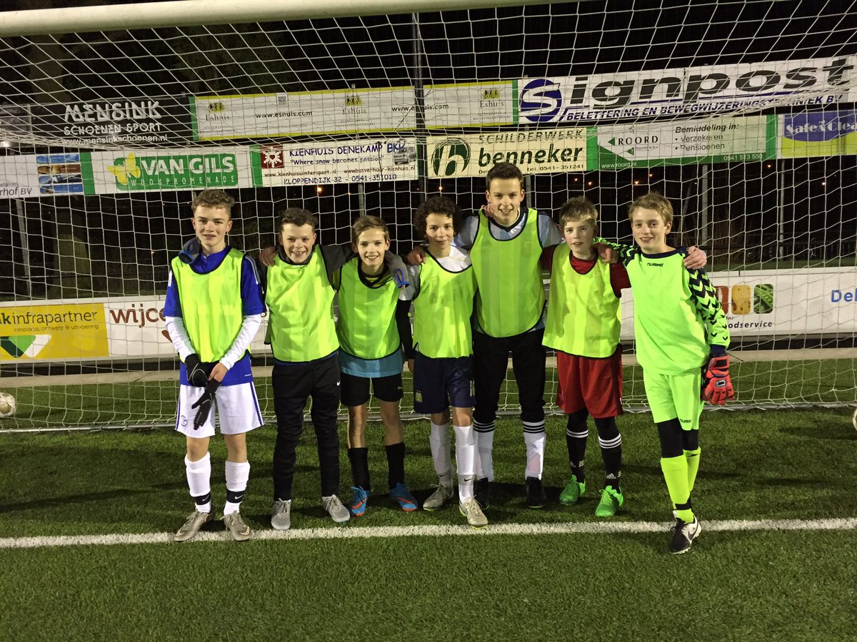 SDC12_B1's tweet image. Winnaars team van de week! #3punten