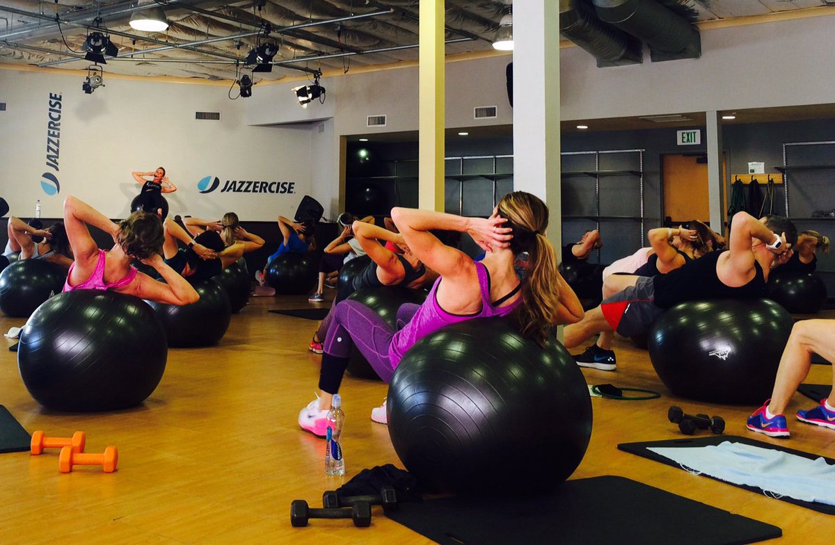 jazzercise's tweet photo. Have you gotten your flex on today? #35daychallenge #thenewjazzercise https://t.co/fqwI4BtNyE