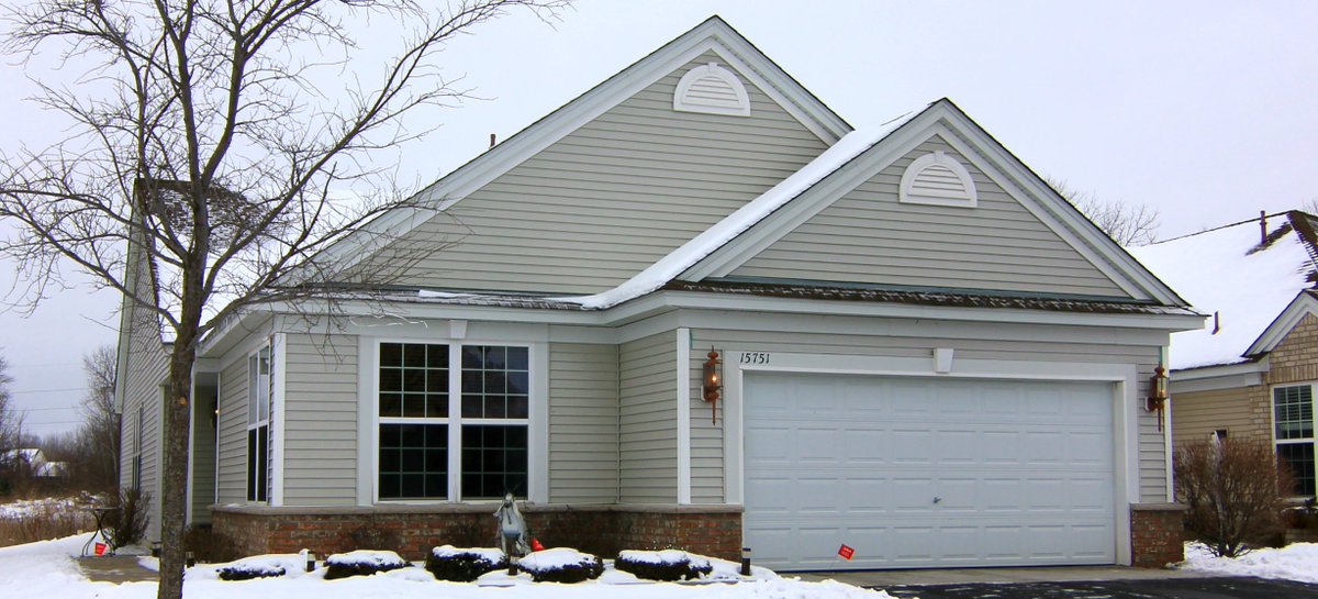 TeriE's tweet photo. Just Listed in #HugoMN 3BR detached townhome $299K #LiveOnOneLevel Take Tour https://t.co/64eJWr7F4V https://t.co/rQaQeGCtBR
