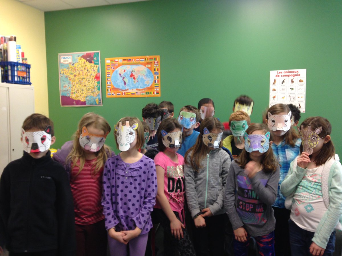 Pbost67's tweet photo. @woodscharter Mardi-Gras was a great day for the third grade!!!! @ErinCollins27 https://t.co/gg1PW6xWuH