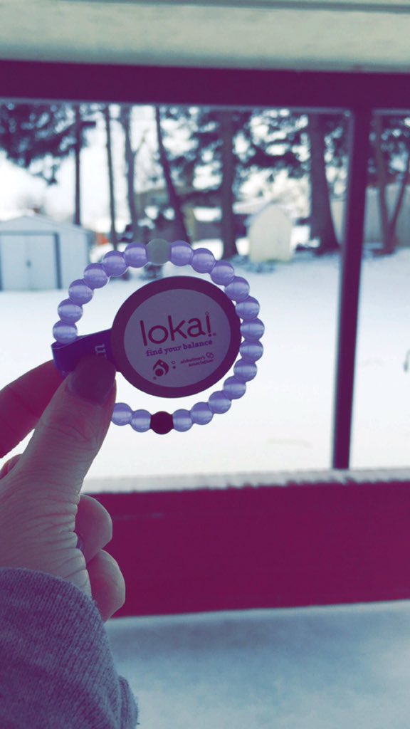 nicollemarie730's tweet photo. So happy to have my purple lokai to support the Alzheimer's Association 💜 #forgram https://t.co/BzJQVL8Vbw