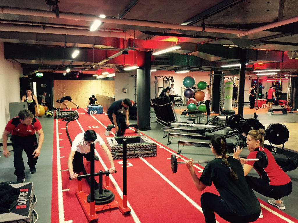 LIVE Stream!! Did you know we run Gym Floor Classes at 8pm too!? @FitnessFirstUK <a href="/CharlieBanfield/">Charlie Banfield</a>