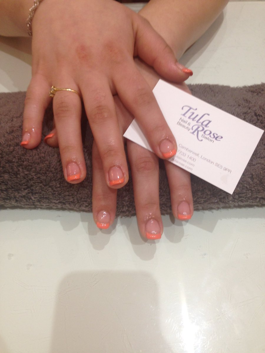 TulaRoseLtd's tweet photo. #gelnails @TulaRoseLtd #ValentiesDay #valentinesweekend ❤️ #nails #beauty #investinyou https://t.co/0h4WfXlQpx