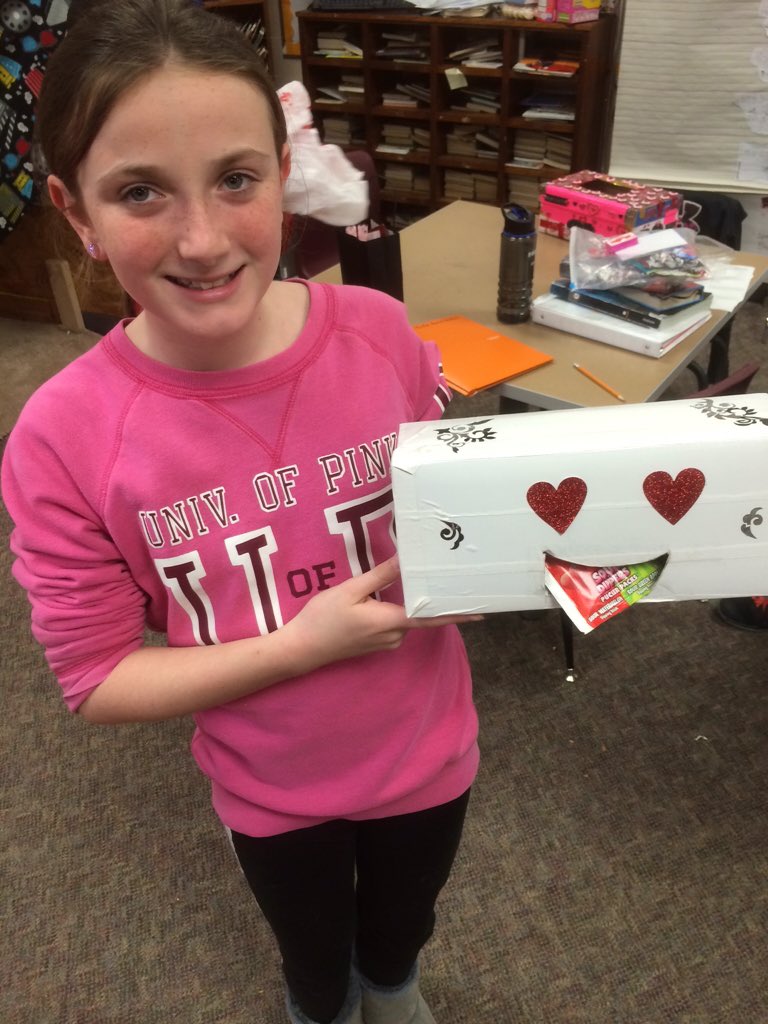 5th_Carlin's tweet photo. Our 3 winners from the Valentine's box challenge! https://t.co/Md7GMfv417
