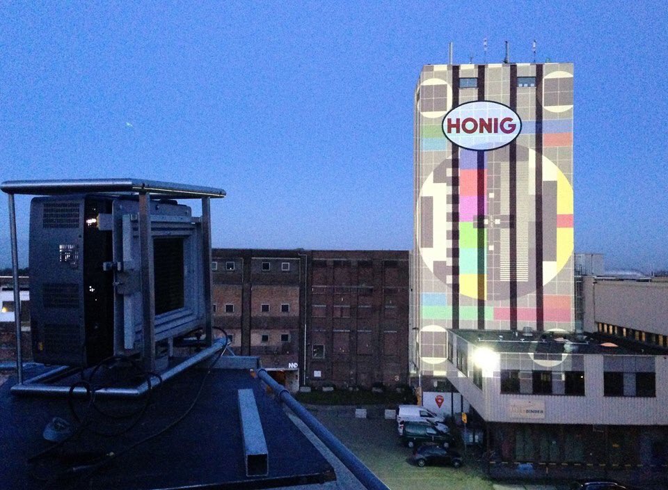 Lichtkunst en High-Tech Art! Vanaf 18 maart is de internationale Oddstream expositie te zien op het <a href="/Honigcomplex/">Honigcomplex</a> .