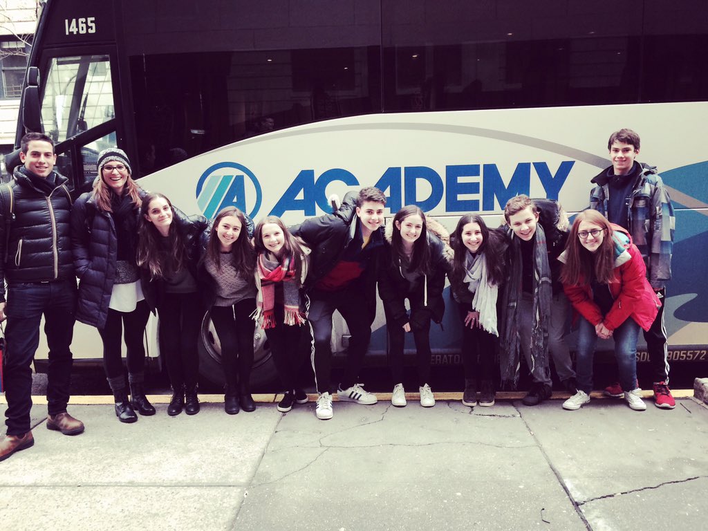 TINYCyouth's tweet photo. #andwereoff @templeisraelnyc Academy #teentrip to #prague #golemhunting starts #now https://t.co/2JylEwYHof
