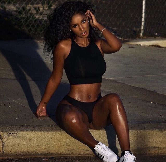 RealDonkeyPunch's tweet photo. #donkeypunchgirloftheweek winner on this impromptu week ❤️💘😍🙌🏾👌 https://t.co/GOc8FICUDu
