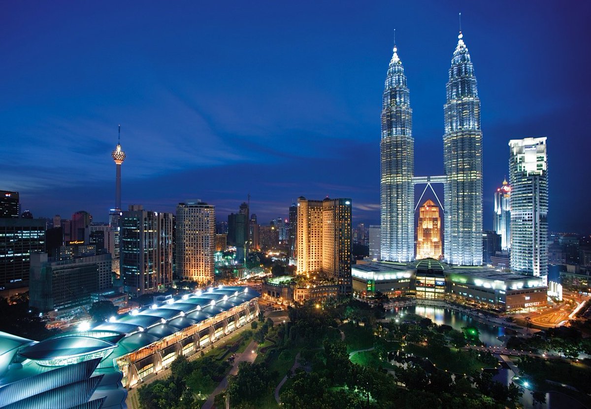 TripAtom's tweet photo. Kuala Lumpur is home to the tallest twin buildings in the world ^)
#tripAtom #Malaysia #KualaLumpur #funFact https://t.co/pdFoyXC6y4