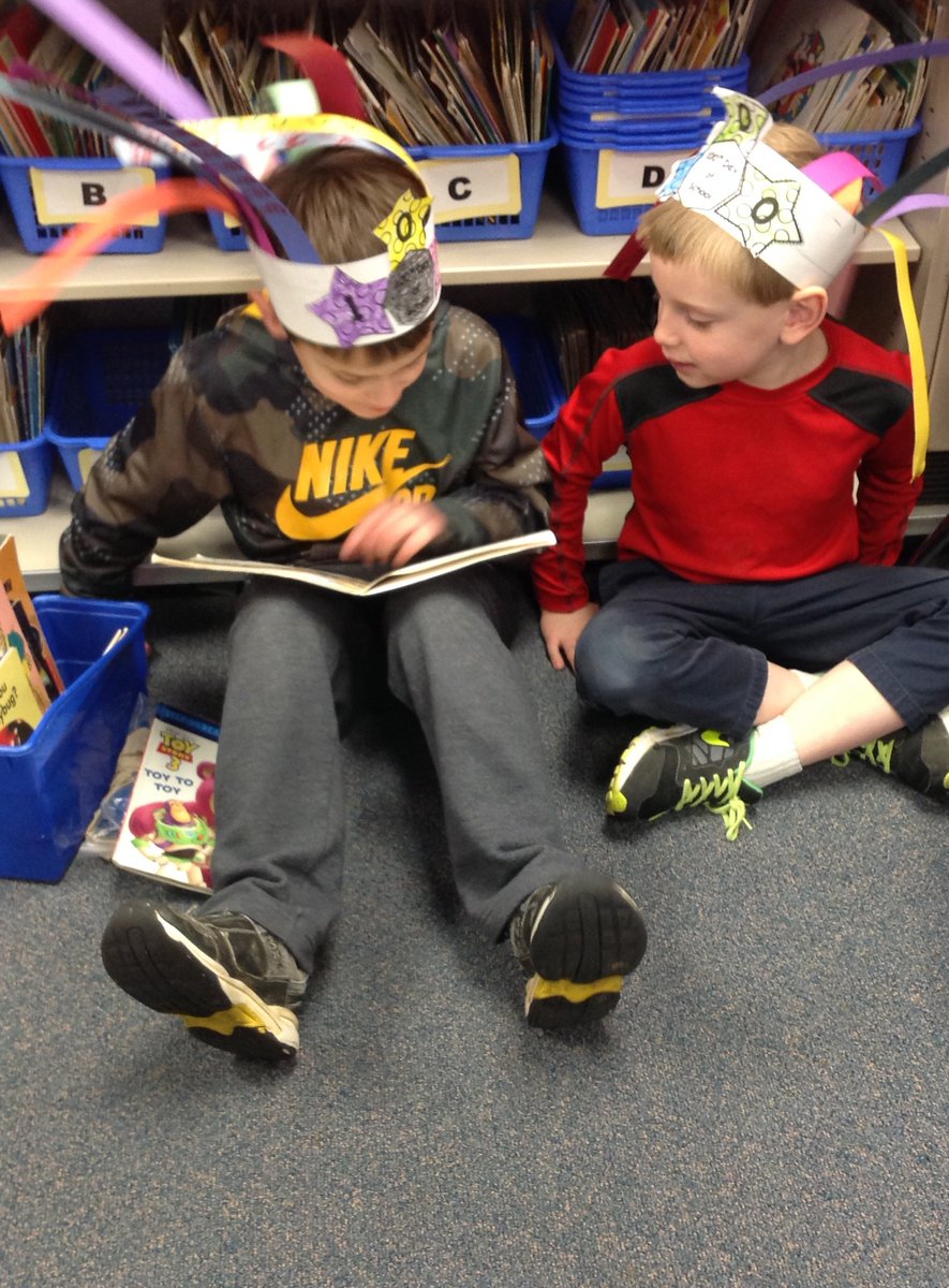 nhwhamel's tweet photo. 100th Day activites! #100thDayofSchool https://t.co/5vNHrAm0E3