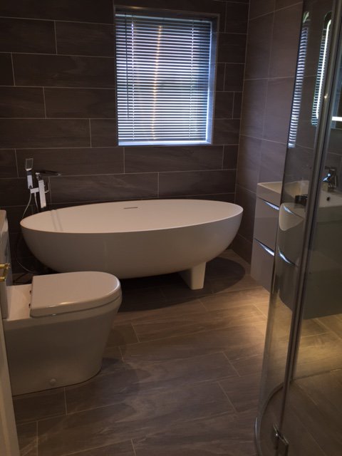 MDCBathrooms's tweet photo. Have a look at these amazing bathroom pictures of before, during &amp; after. Happy Customer :) https://t.co/XbMRhcSRMd
