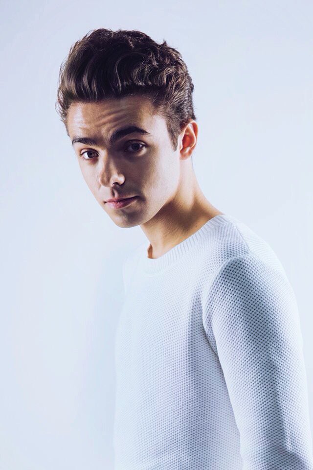 FernandaPinel's tweet photo. #KCA #VoteNathanUK https://t.co/REDl19SR4y