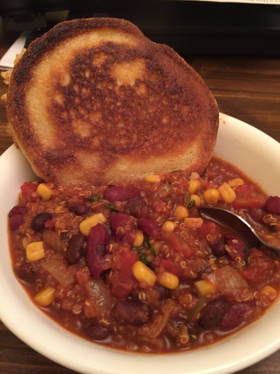 SheLikesToEat's tweet photo. Quinoa chili #itswhatsforsaturdaynightdinner
https://t.co/EGOIZnE1uD https://t.co/ocgoQPWx9B
