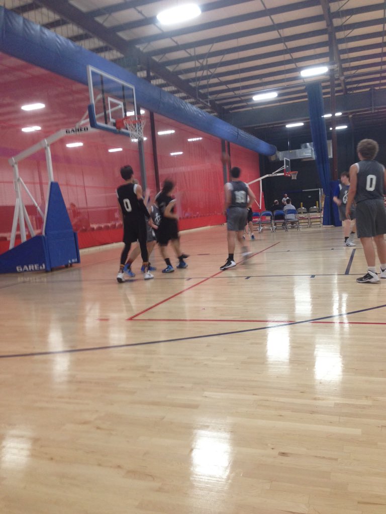 BPBBallers's tweet photo. action shots from tonight's 51-37 win against Brandon Knight. pc @samk_95 https://t.co/jgrktp2GWB