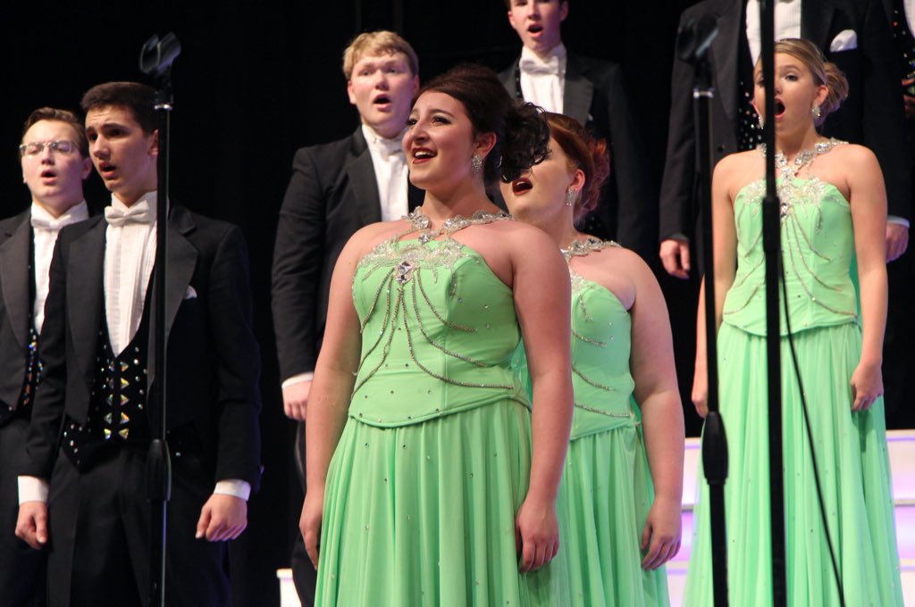 FaresKsebati's tweet photo. Excited to hear @CinderellaK123 and the GPS @PointeSingers at the #FindlayFest! 🌟 https://t.co/wWv9eoSHeF