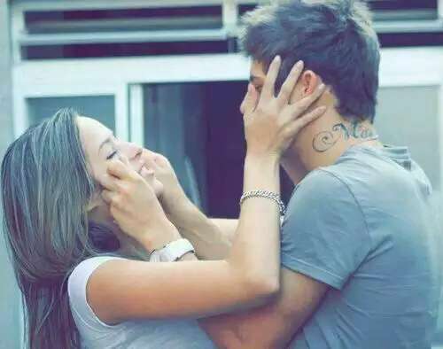 شيفيد العشك لو بي رسميات
ترة خبال العشك يسوة ابو الدنيا ..