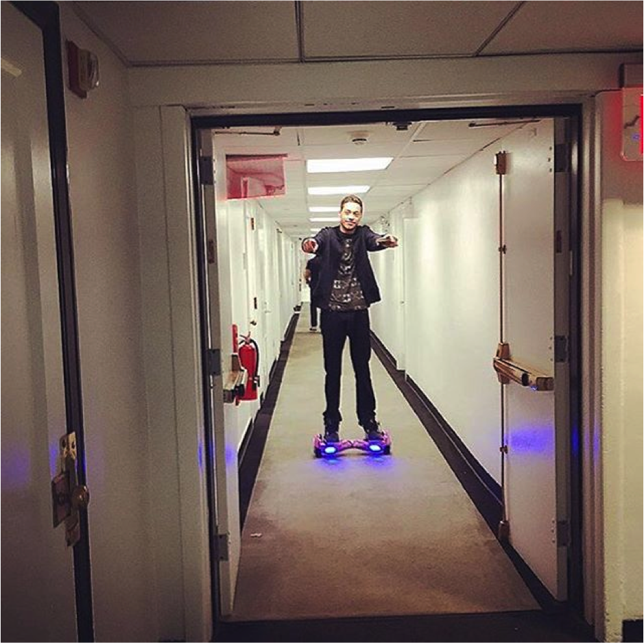 moy_leyana's tweet photo. @petedavidson rolling into the first writers night of #SNL in style!! 🚀👽 #spaceboard #SpaceSquad https://t.co/M8BYo9Dcpv